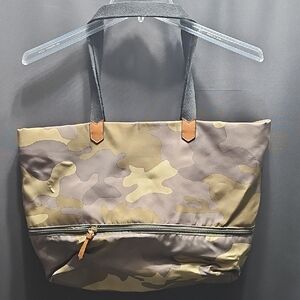 Thirty-One Camouflage Expandable Tote with Black Handles